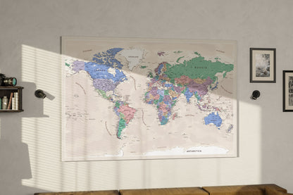 Personalizowana Mapa świata na płótnie w formie tablicy korkowej z pinezkami - Pastel Vibe